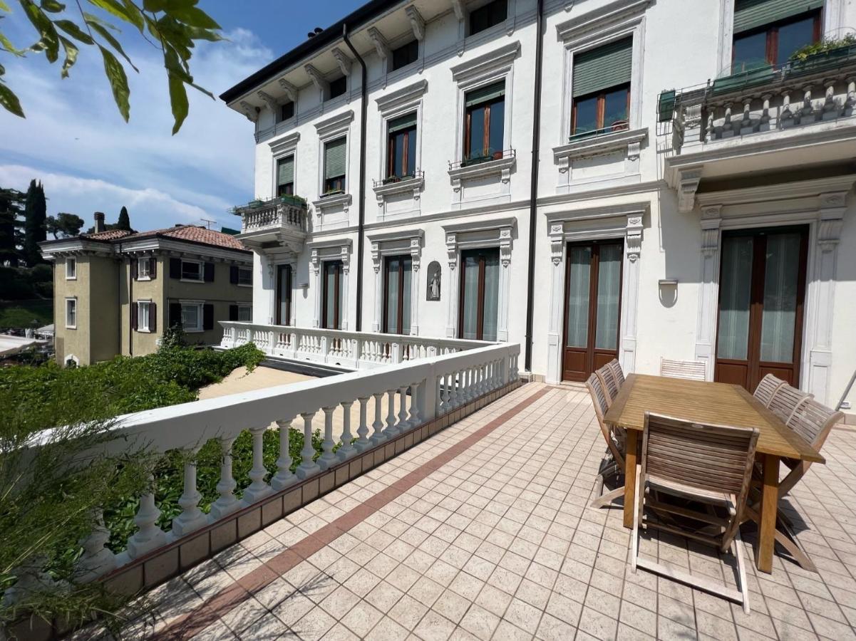 Residenza Porta Brescia Villa Пескиера дел Гарда Екстериор снимка